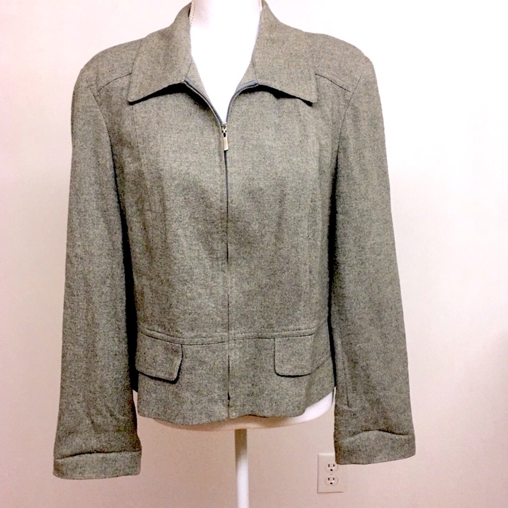 Talbots lightweight Tweed Jacket Size L - Timeless & Versatile!